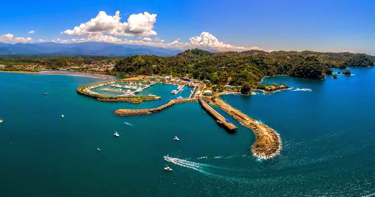 Scenic view of Quepos town